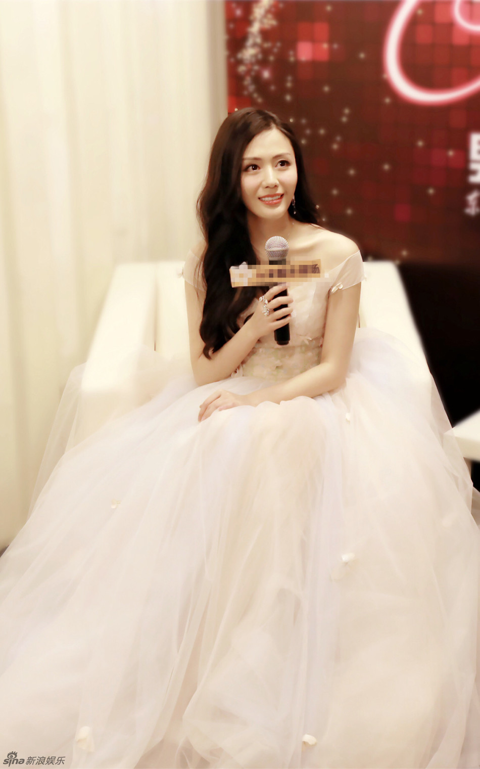 组图:汤晶媚出席时尚盛典 穿裸粉色礼服似仙子_高清图集_新浪网