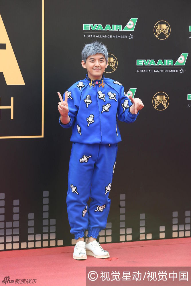 黄子佼现身金曲奖星光大道红毯