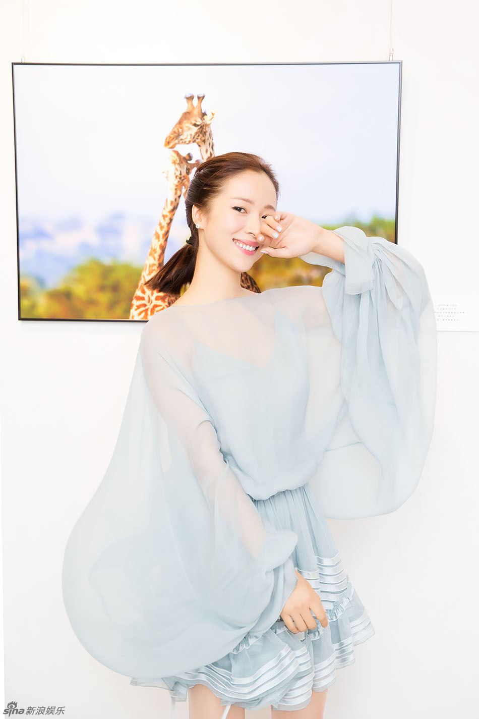 组图:江一燕影展爆棚 自谦不专业重在分享_高清图集_新浪网