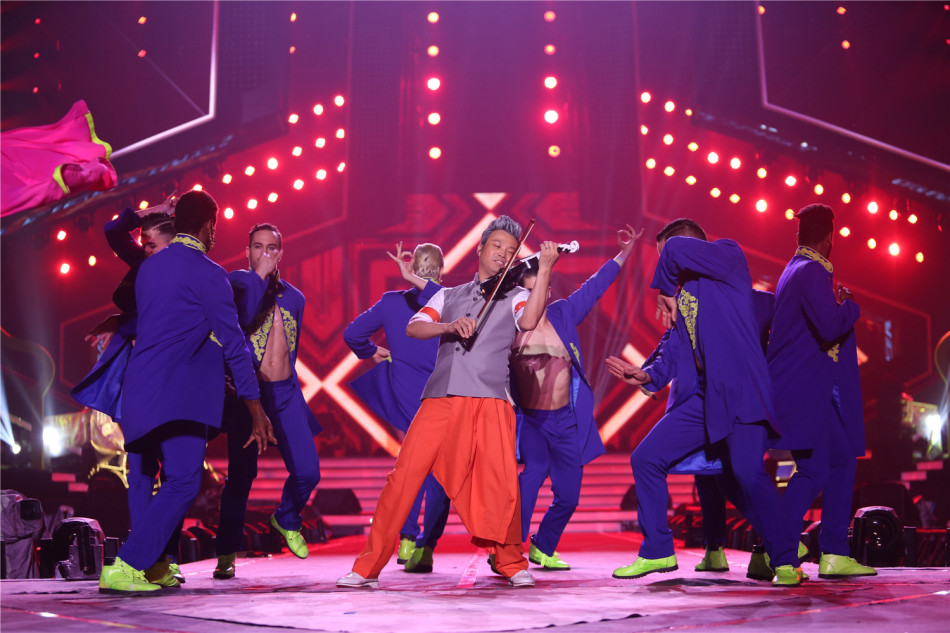 组图:收官之夜"雷磊cp"主持首秀 捧逗搞笑感人_高清图集_新浪网