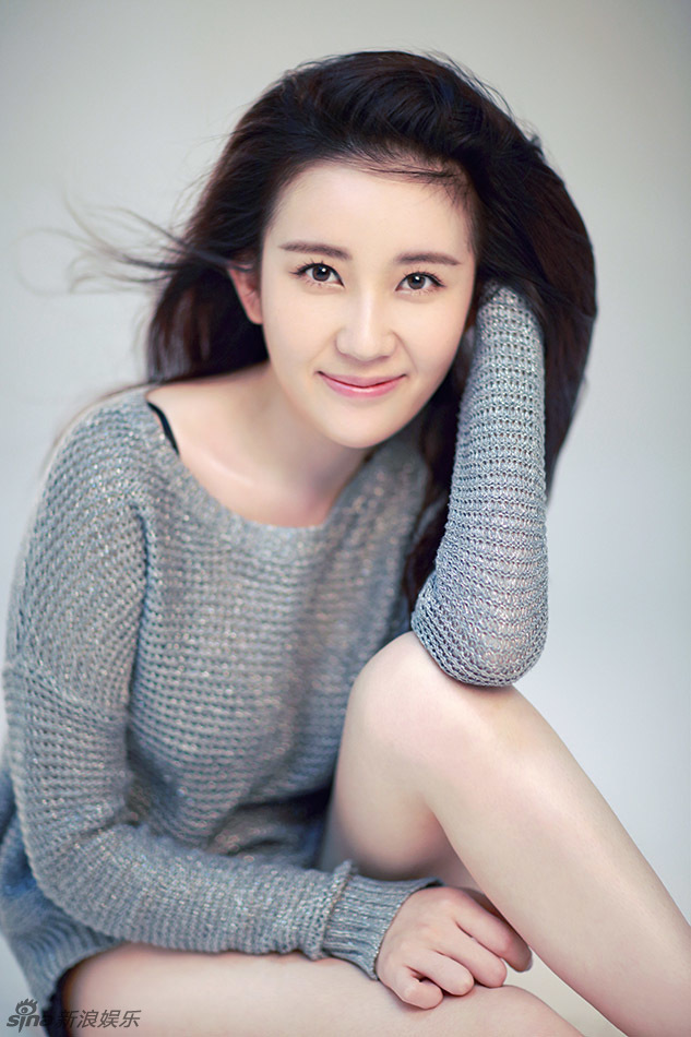 组图:仙气十足!北电小花靳芊芊曝清纯写真_高清图集_新浪网