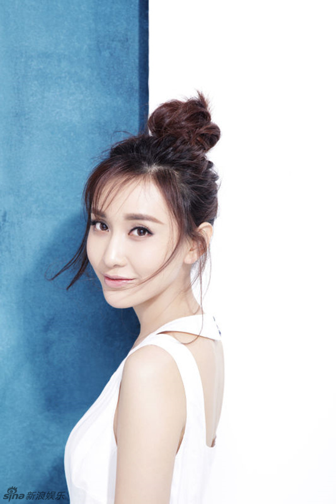 晨阳夏季写真甜美大气 尽显都市轻熟女风-读图时代-大众网-山东重点新