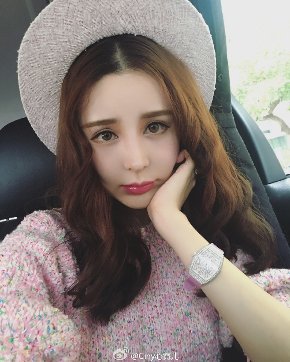 网红@ciny心霓儿