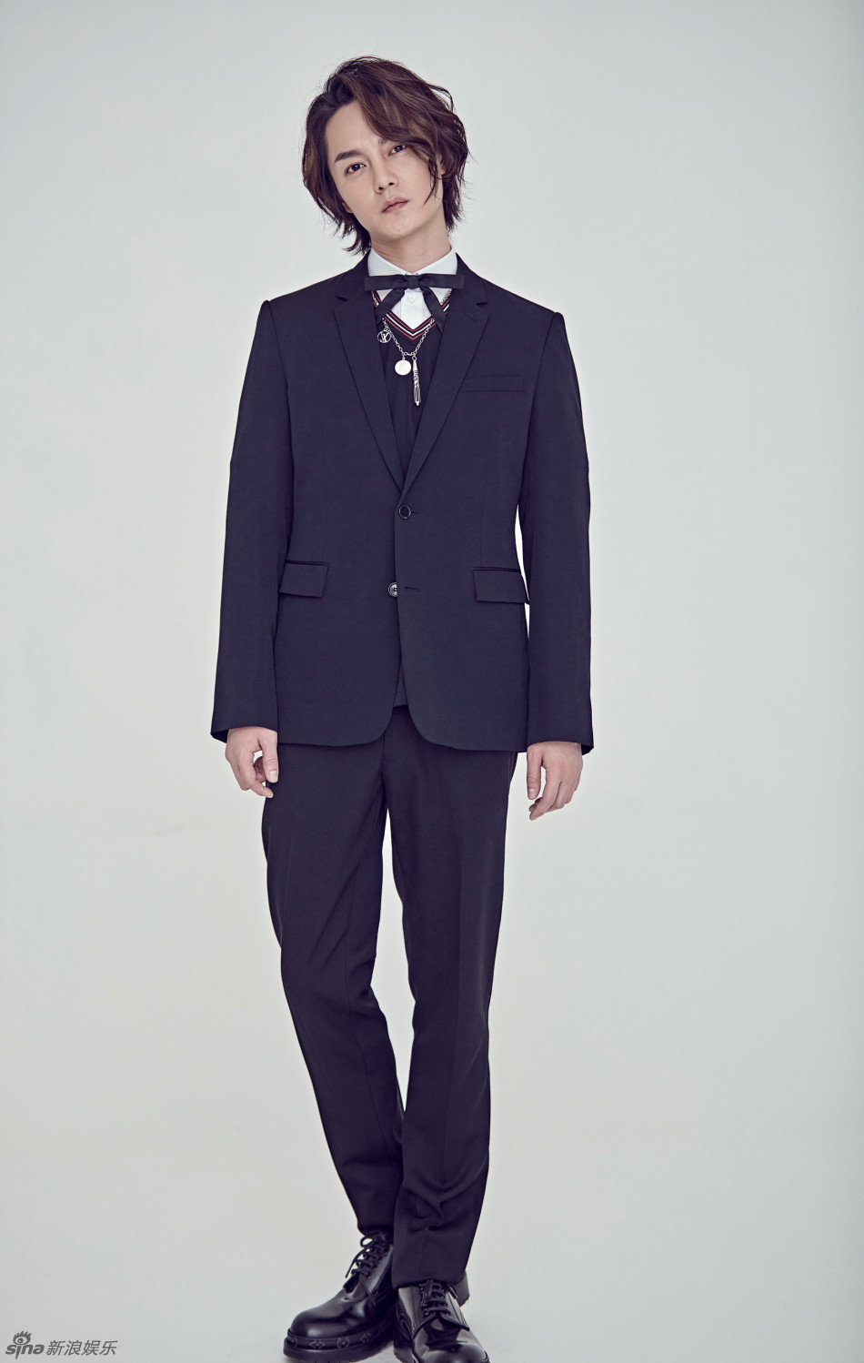 组图:尹正颜值大片来袭 日系风格惊艳雅痞_高清图集_新浪网