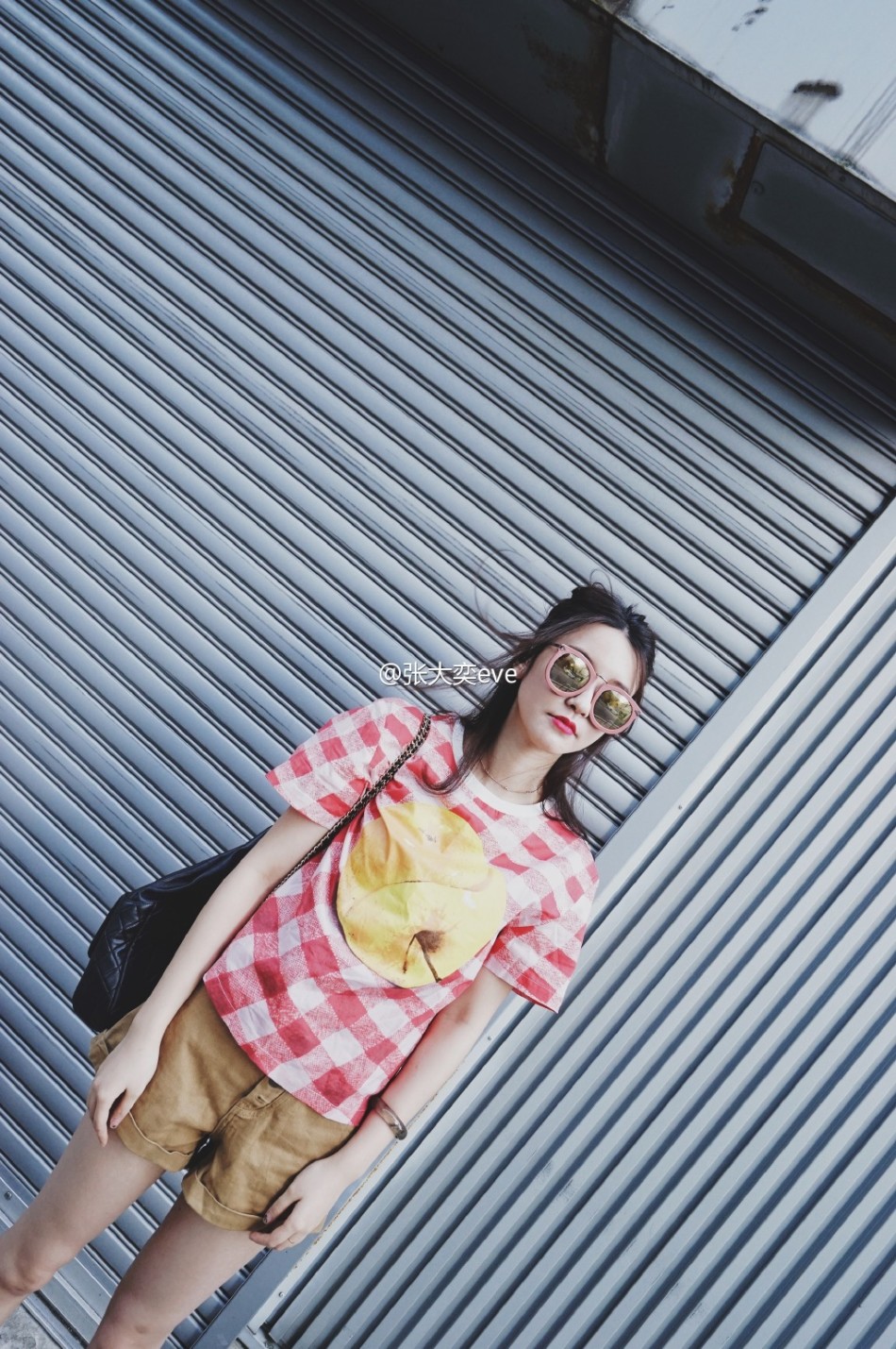 组图:网红张大奕曝夏日写真 面色潮红笑容灿烂_高清图集_新浪网