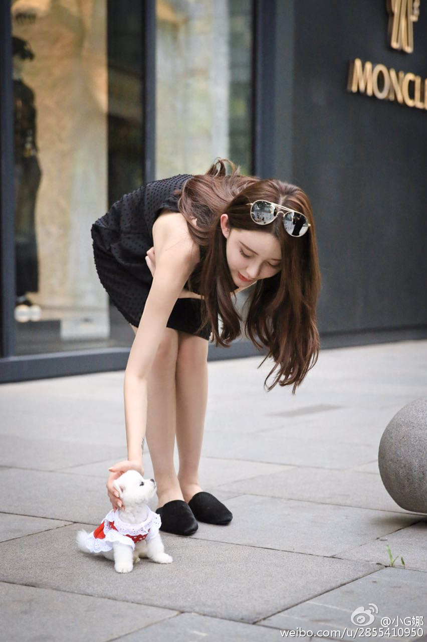 吴亦凡风波女主角@小g娜 支持   键翻阅图片 列表