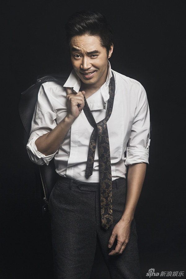 孙逊时尚写真曝光 尽显沧桑熟男魅力