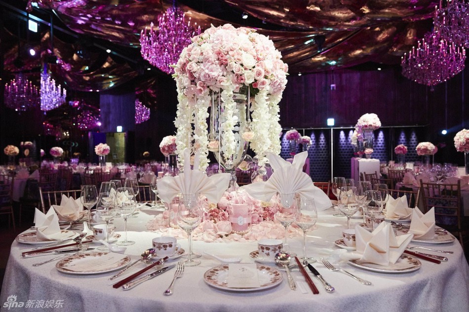 霍建华林心如台北婚宴曝光 枚红色贵气华美(图)_高清图集_新浪网