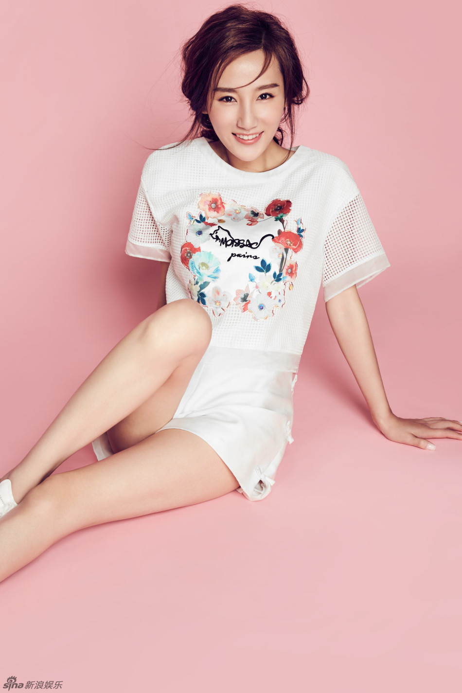 高洋杂志大片曝光 不同风格打造百变女人