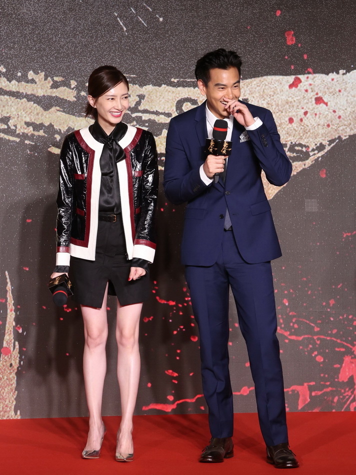 组图:老司机彭于晏"鼻咚"江疏影 大讲污段子_高清图集_新浪网