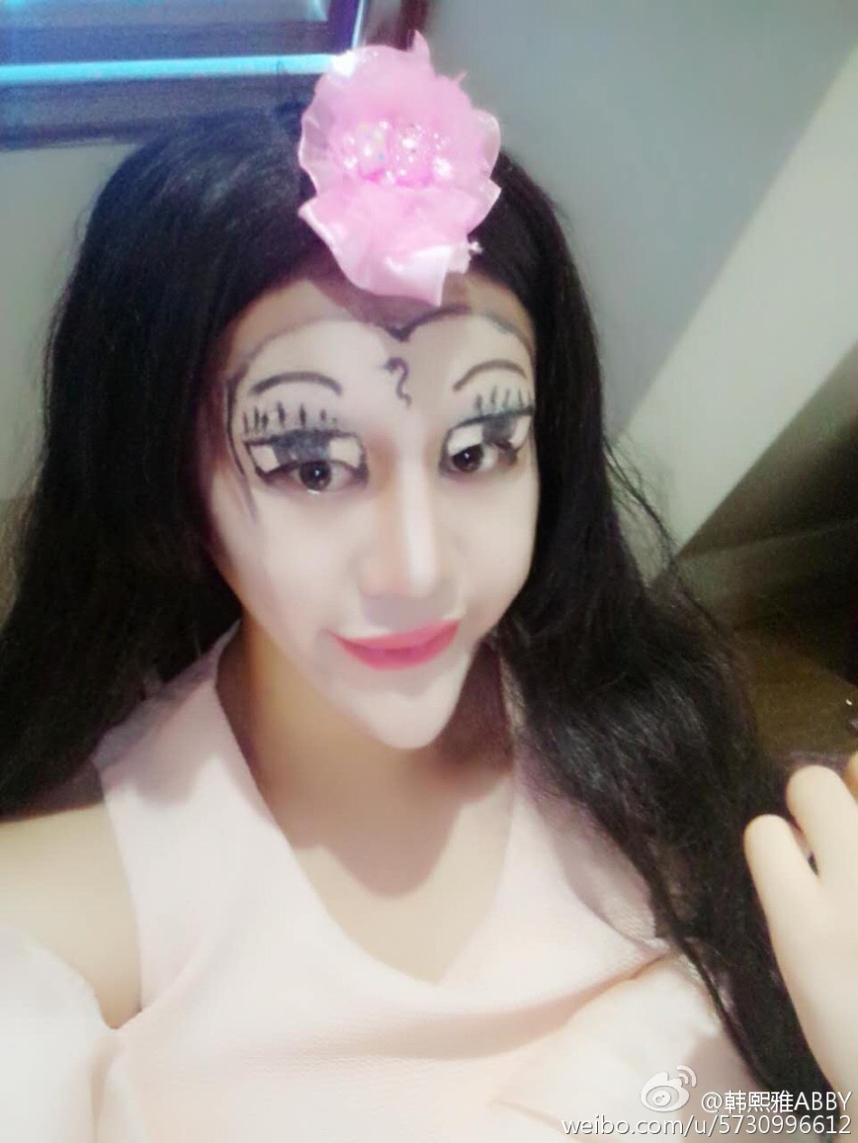 组图:蛇精女用洪荒之力p图 前凸后翘空间扭曲_高清图集_新浪网