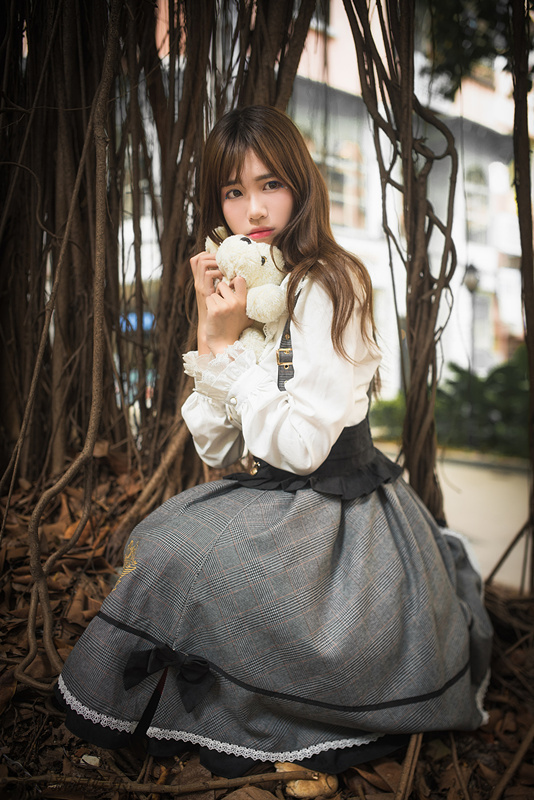 组图:1931徐枭柔秋日写真曝光 尽显英气范儿_高清图集_新浪网