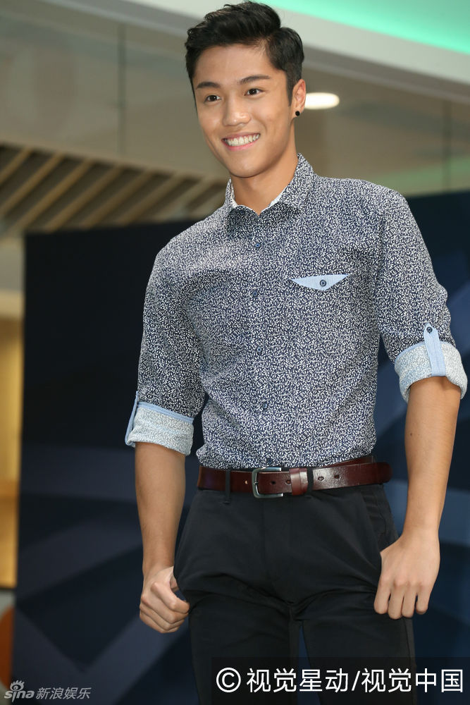 组图:香港先生10强颜值堪忧 包裹严实没看点_高清图集_新浪网