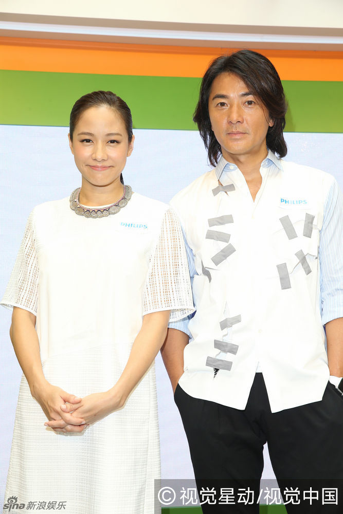 郑伊健首执导筒 林嘉欣甘愿当茶水杂工