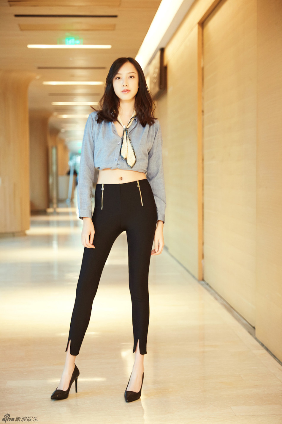 孙嘉灵"零号 "身材美腿纤细_高清图集_新浪网