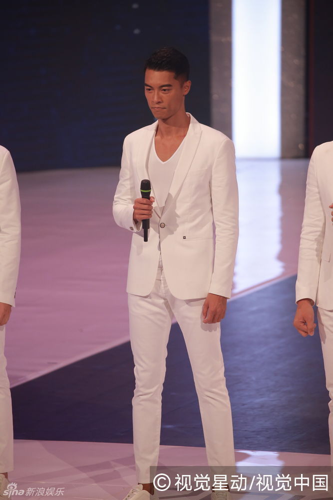 来看2016香港先生四强!_高清图集_新浪网