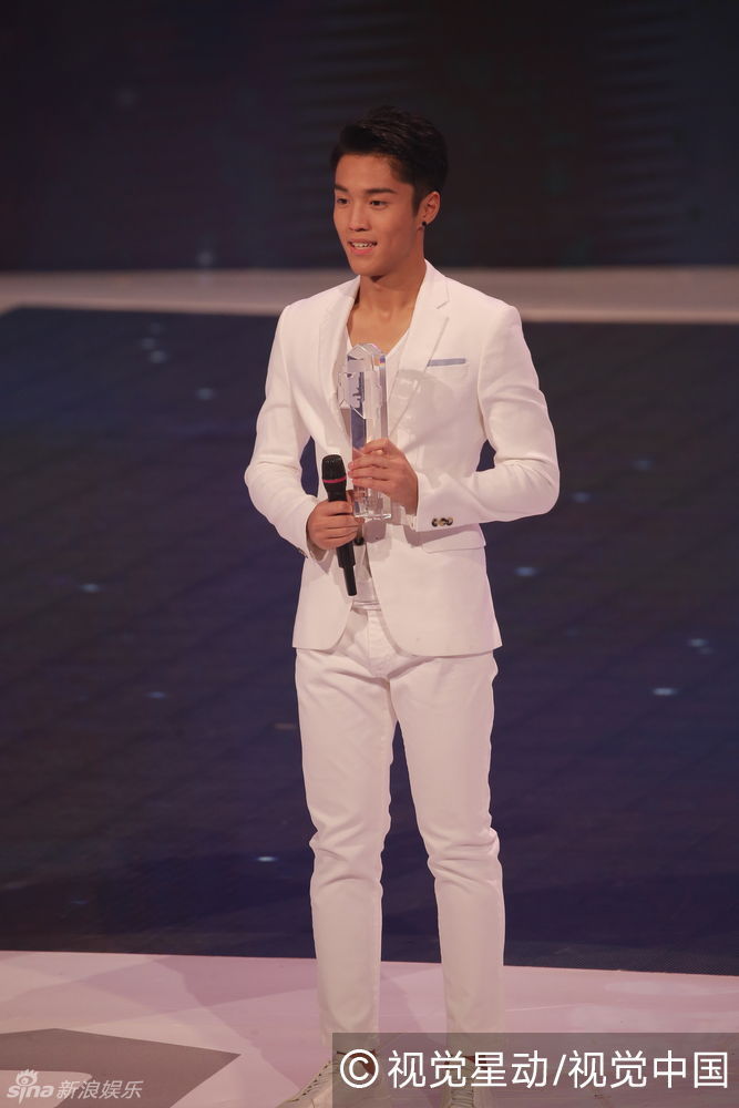 来看2016香港先生四强!_高清图集_新浪网