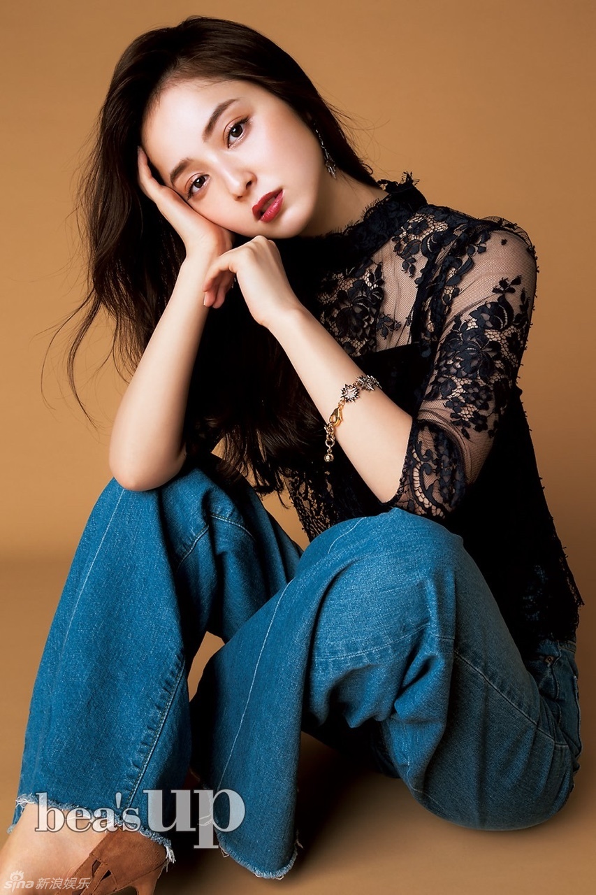 组图:佐佐木希时尚大片曝光 红裙美艳气场足_高清图集_新浪网