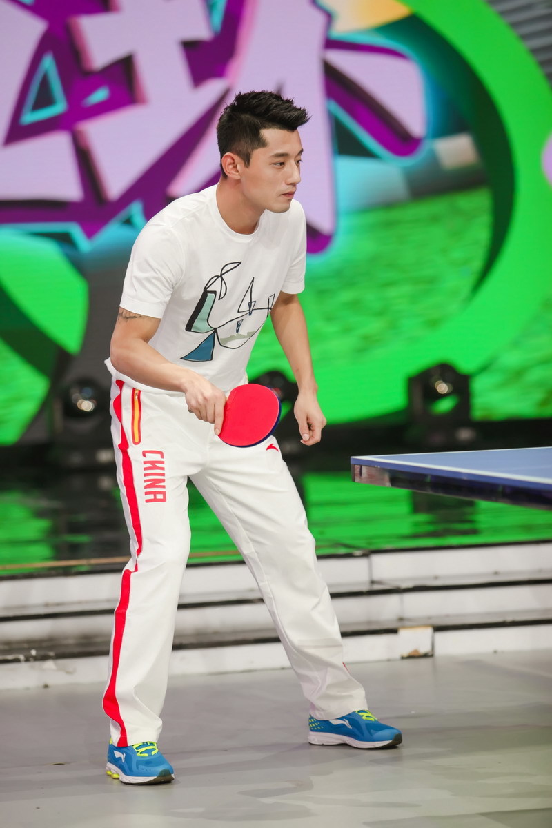 组图:张继科深情献歌谢娜!二人同框粉红不断_高清图集_新浪网