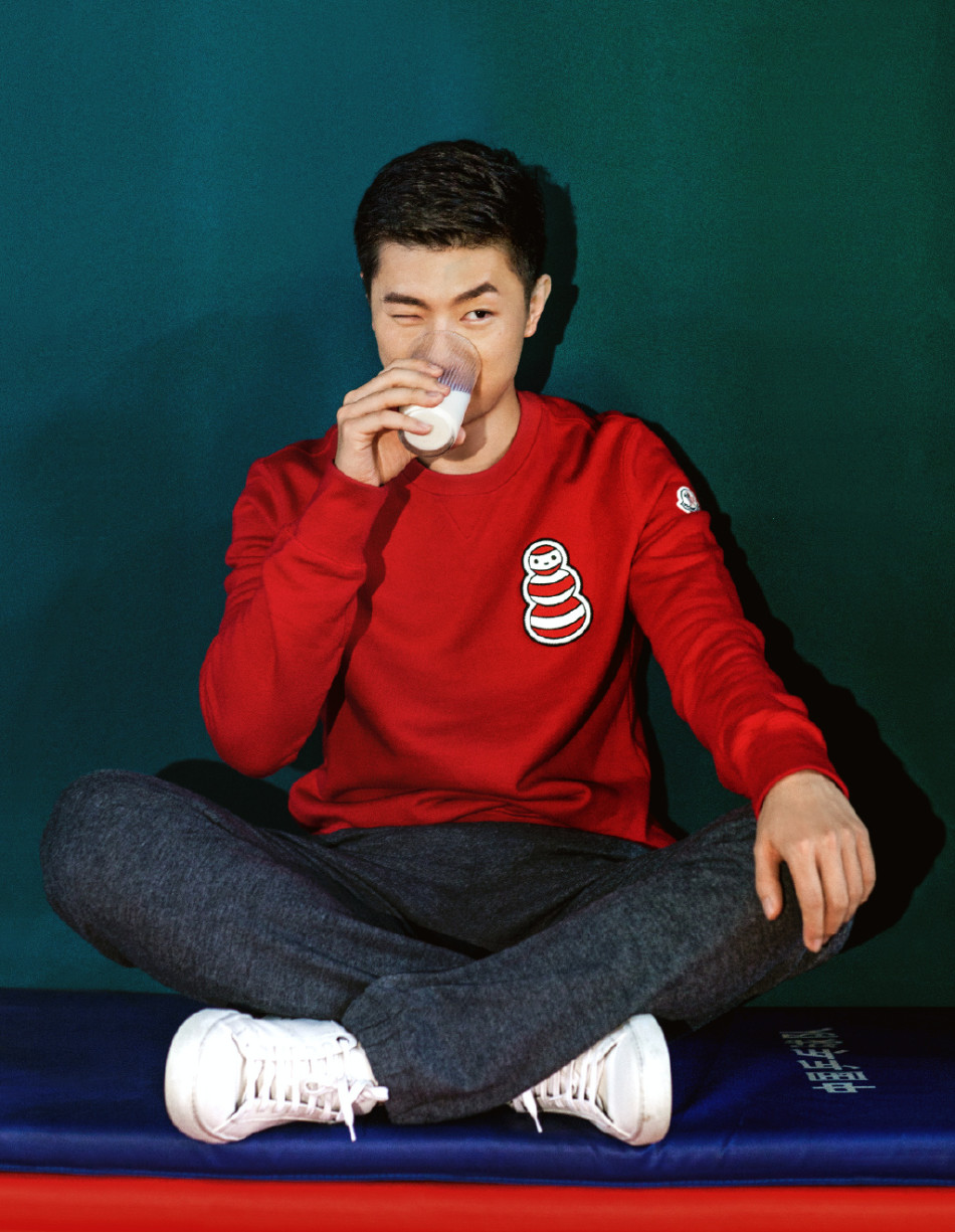 马龙靓丽时尚大片甜笑迷人