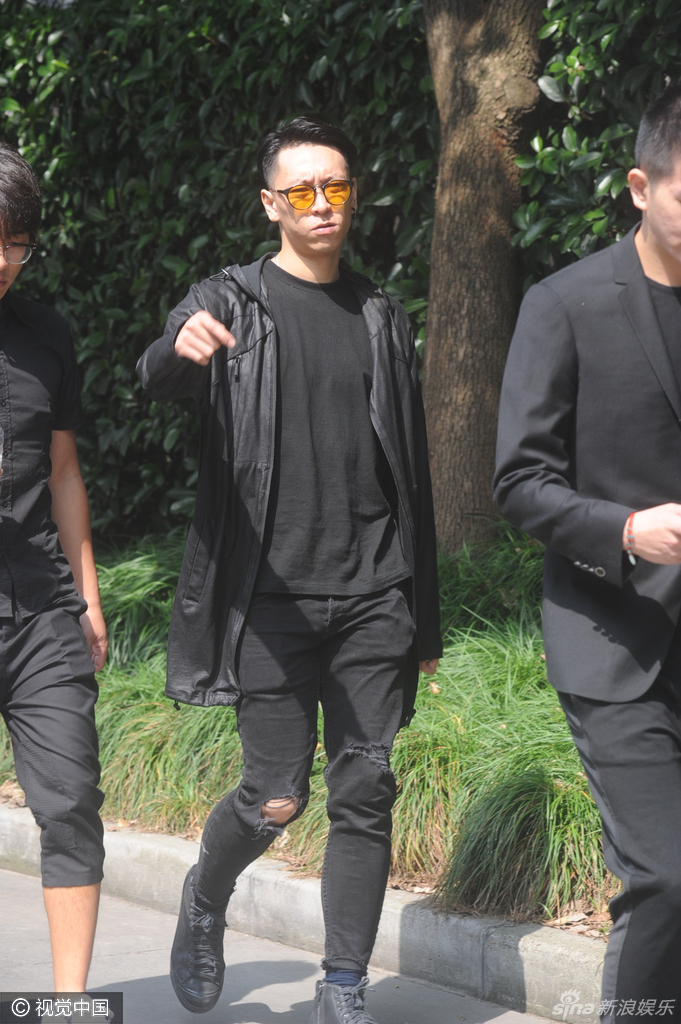 组图:乔任梁追悼会 赵丽颖李易峰陈乔恩等现身_高清图集_新浪网