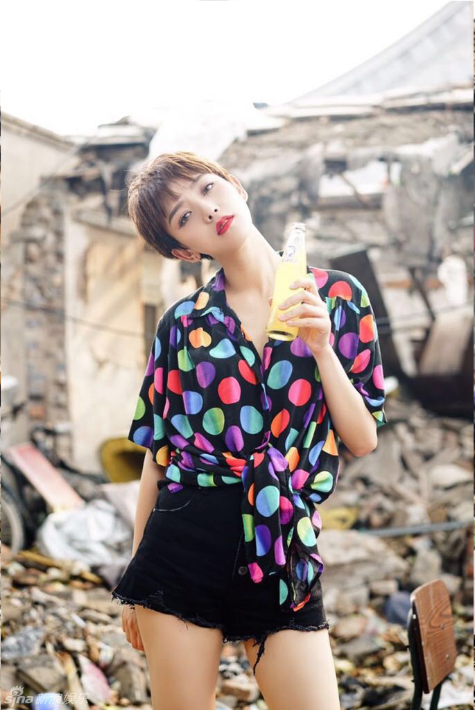 李晓峰用西瓜袜穿出最有型搭配