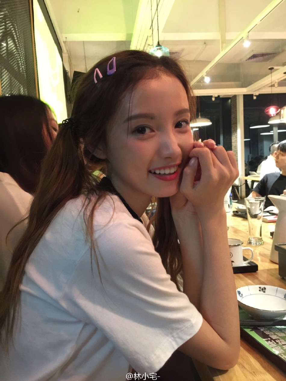 网红林小宅清纯可爱受追捧_高清图集_新浪网
