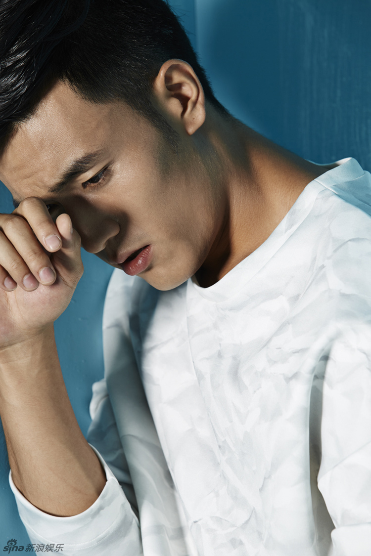 组图:吴旭东写真曝光 休闲风显型男本色_高清图集_新浪网