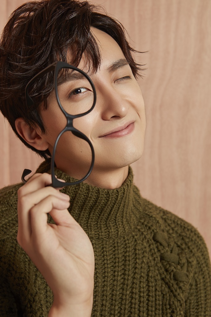 牛骏峰温暖笑容杀撩人心_高清图集_新浪网