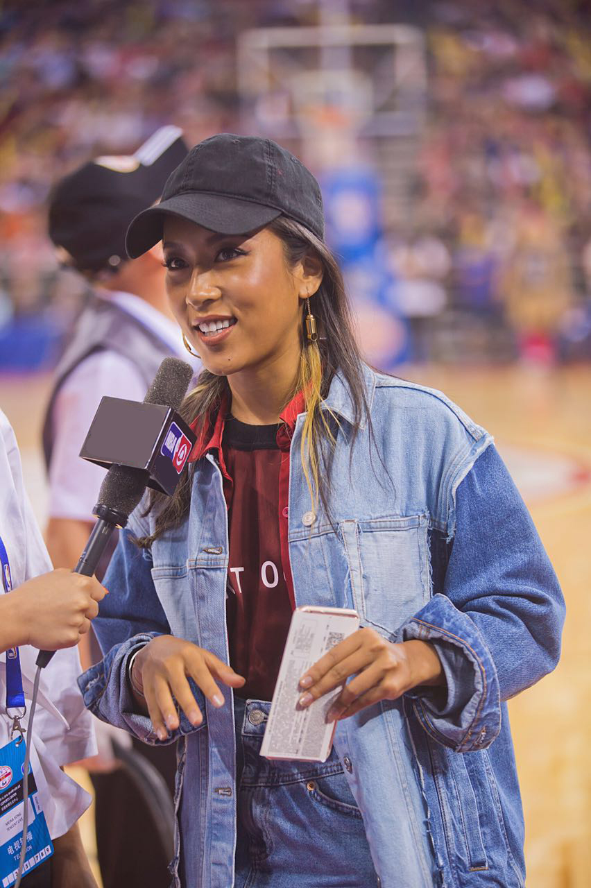 组图:吉克隽逸亮相nba赛场 被调侃:哈登妹妹_高清图集_新浪网