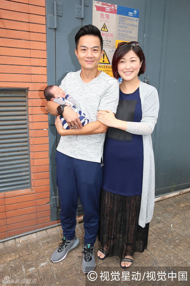 无线演员胡诺言第三子降生