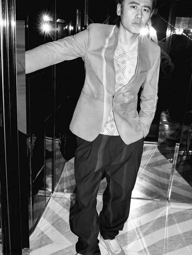 大叔潮出新高度!吴秀波玉面背头雅痞范[5p]