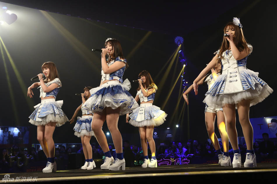 女团1931热舞大秀长腿蛮腰_高清图集_新浪网