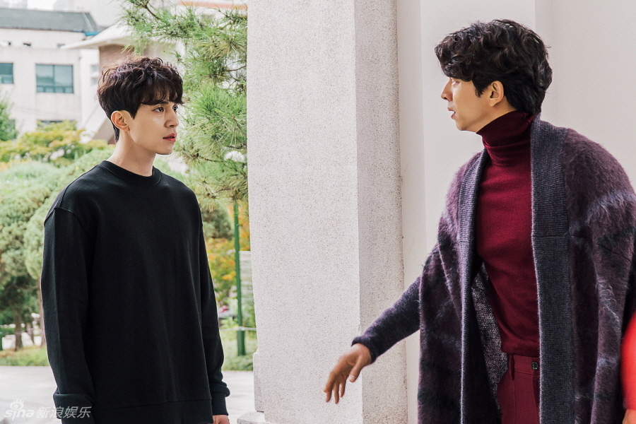 组图:《鬼怪》孔侑李栋旭初次相遇 目光对视_高清图集_新浪网