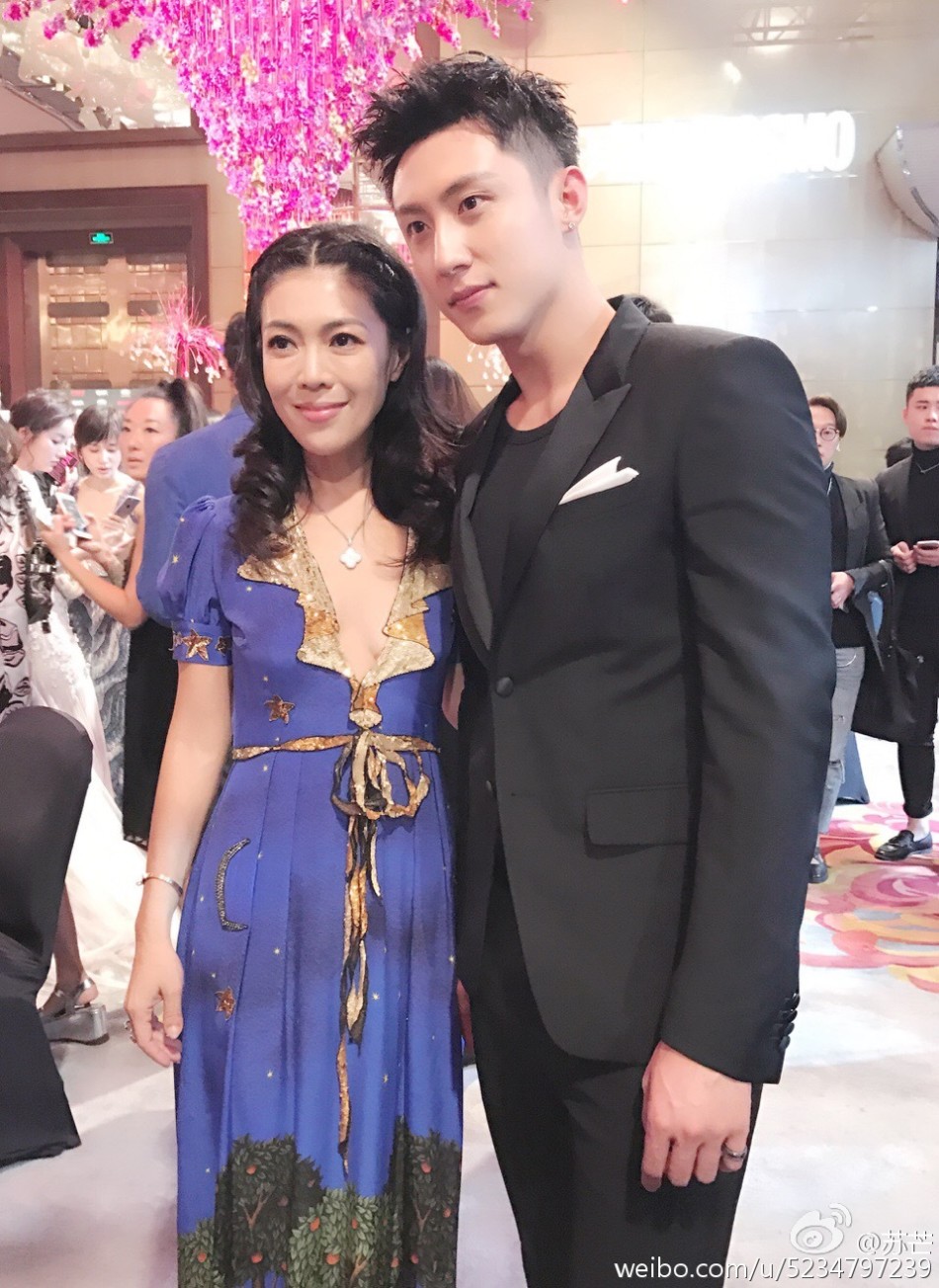 苏芒与唐嫣自拍