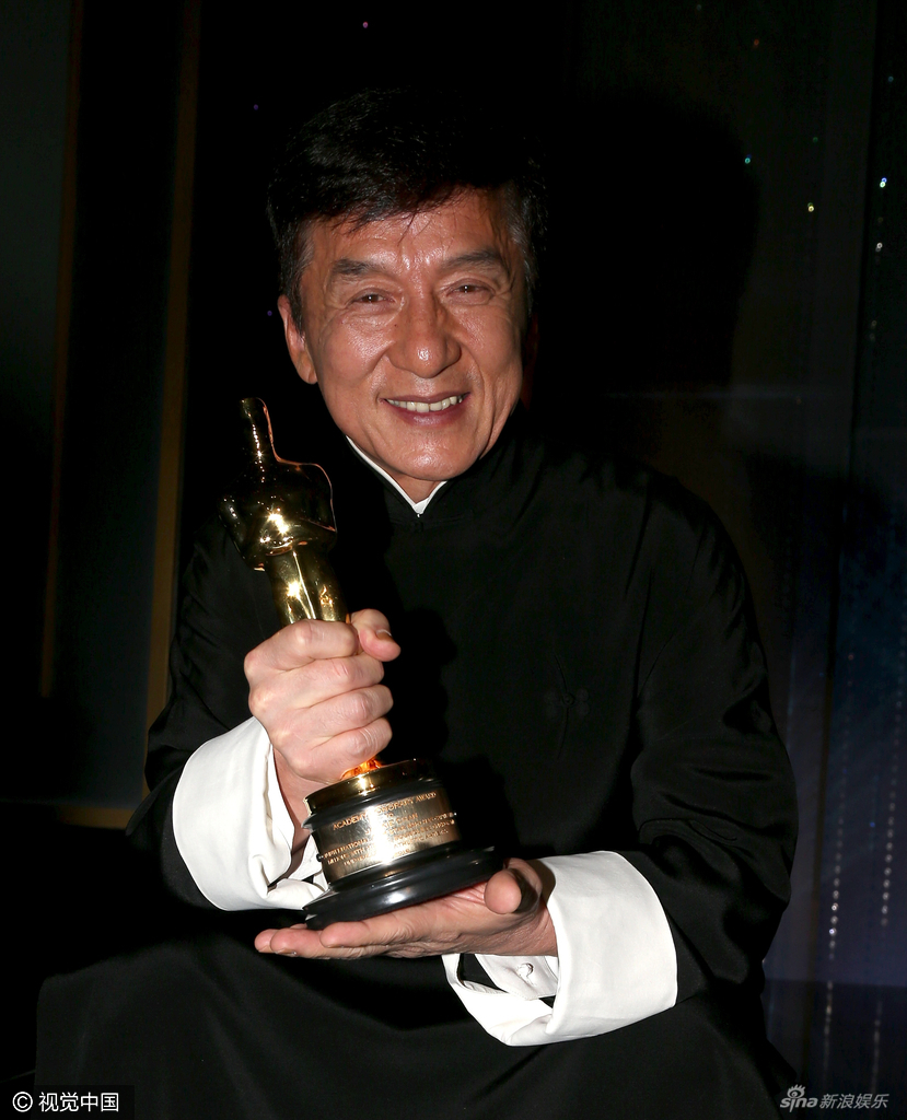 成龙获奥斯卡终身成就奖