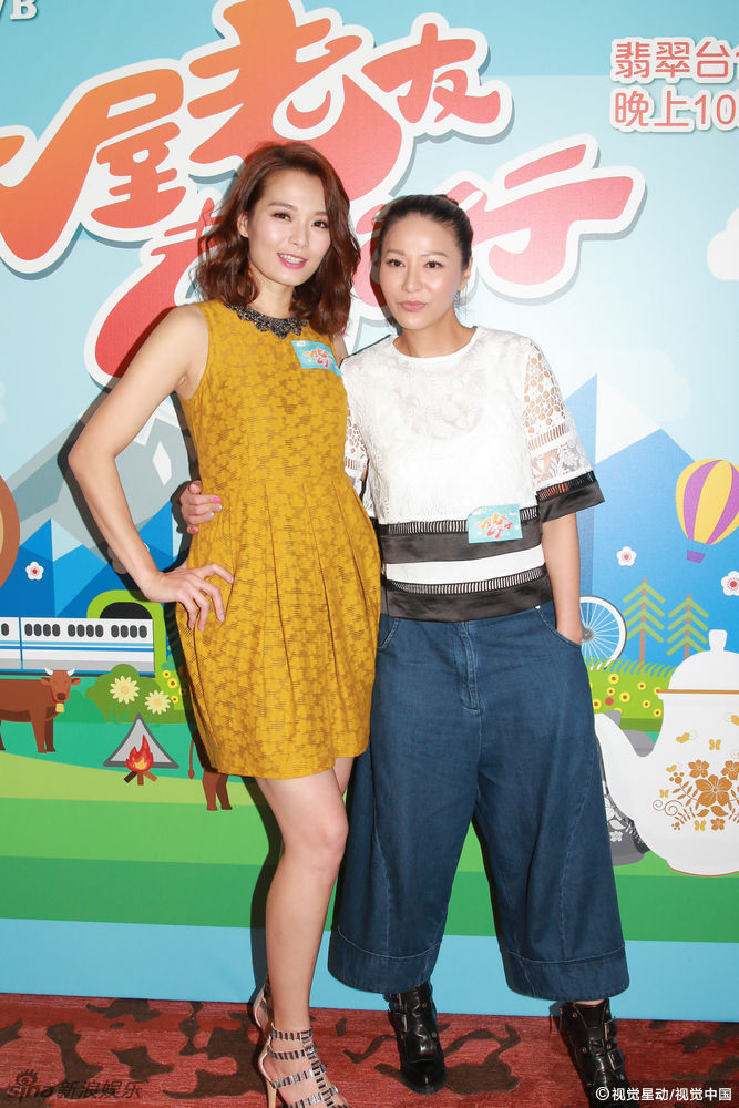 滕丽名,吕慧仪(右)