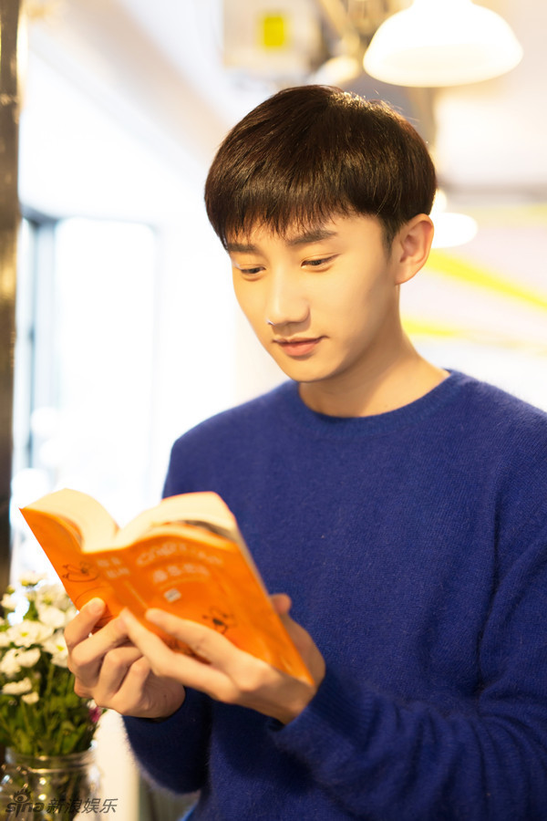 梁振伦治愈系笑容撩妹力max_高清图集_新浪网