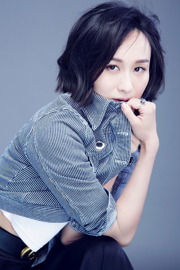 新浪娱乐讯 近日,演员练束梅曝光了一组写真.