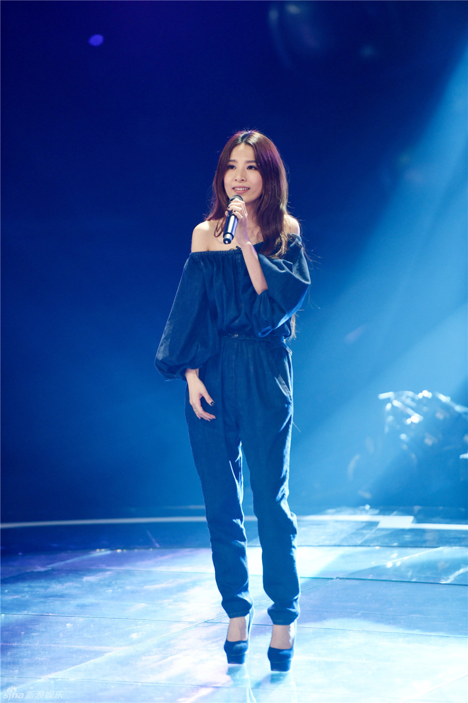 新浪娱乐讯 《梦想的声音》田馥甄将改编《凡人歌》.