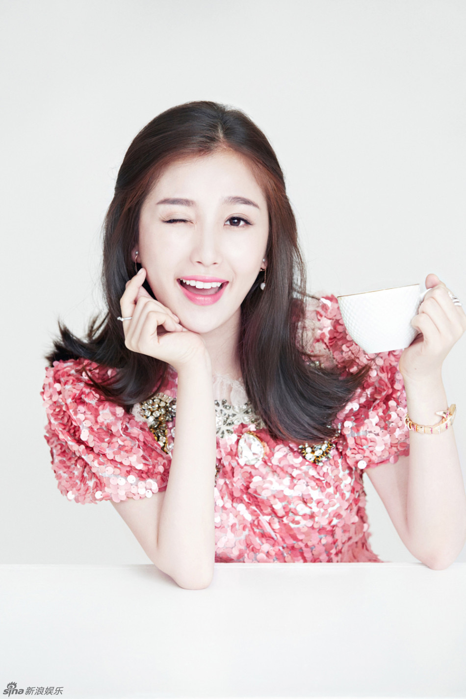 虞书欣俏皮卖萌