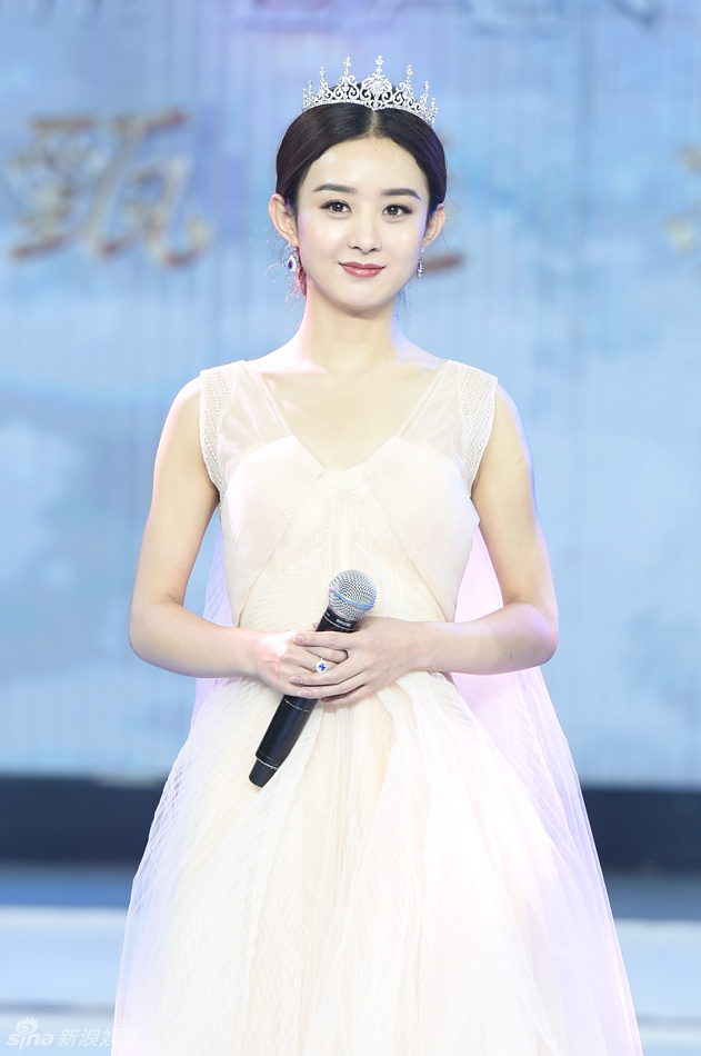 赵丽颖演《女儿国》国王:这一战我是女王|赵丽颖|冯绍峰|小沈阳_新浪