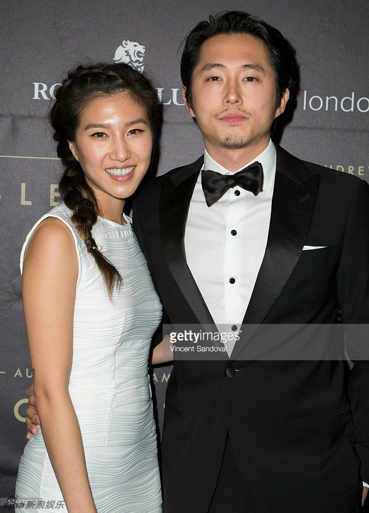 《行尸走肉》"格伦"结婚啦 和娇妻穿韩服走红毯_高清图集_新浪网