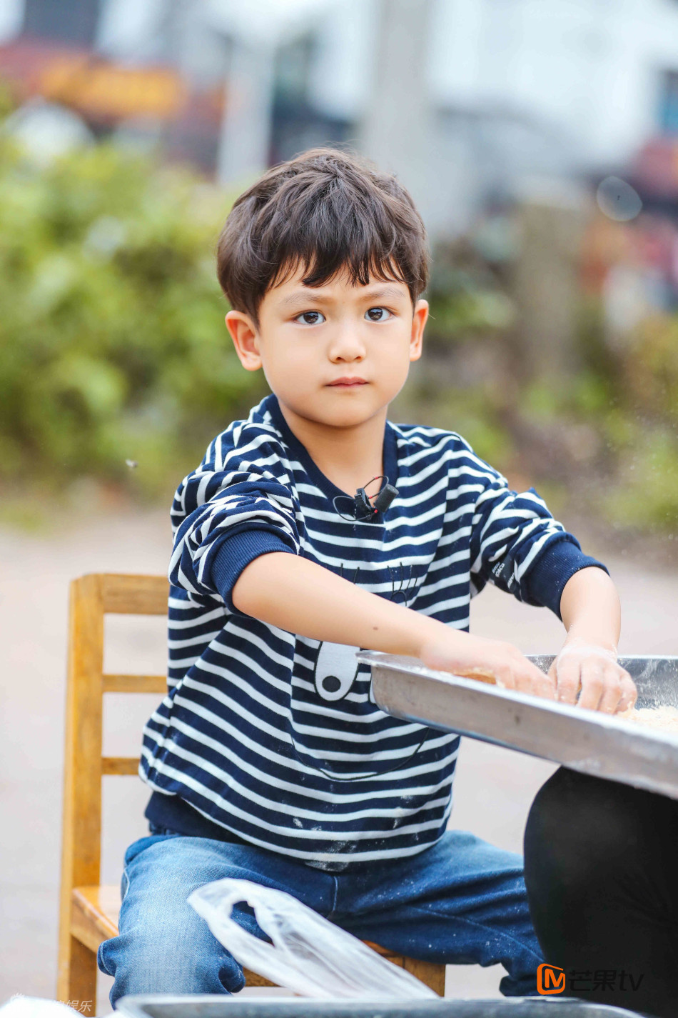 组图:暖化!小亮仔婴儿照曝光 从小就是大眼萌神_高清图集_新浪网