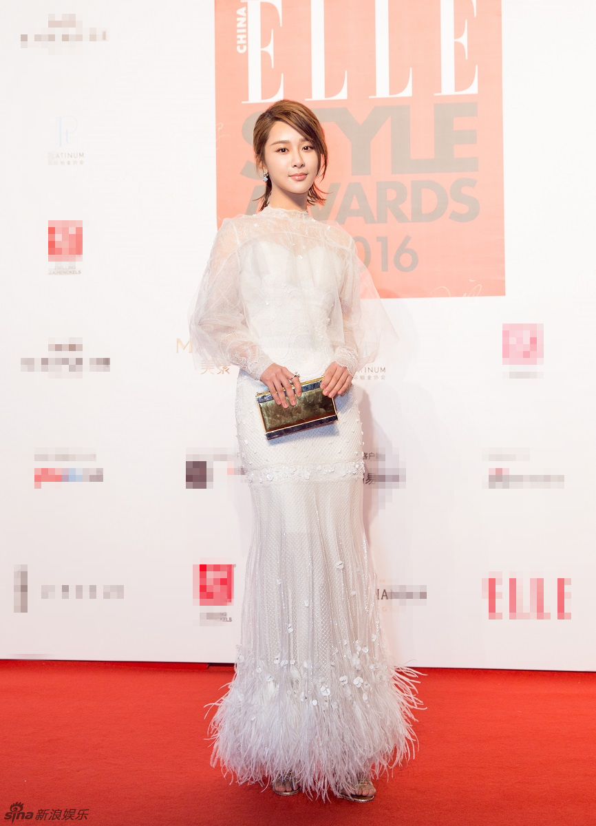 组图:杨紫薄纱白裙甜美性感 小猴紫变高冷女神_高清图集_新浪网