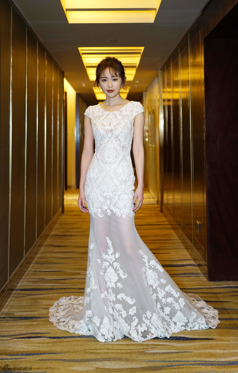 张天爱何穗秦俊杰群星同台吸睛_高清图集_新浪网