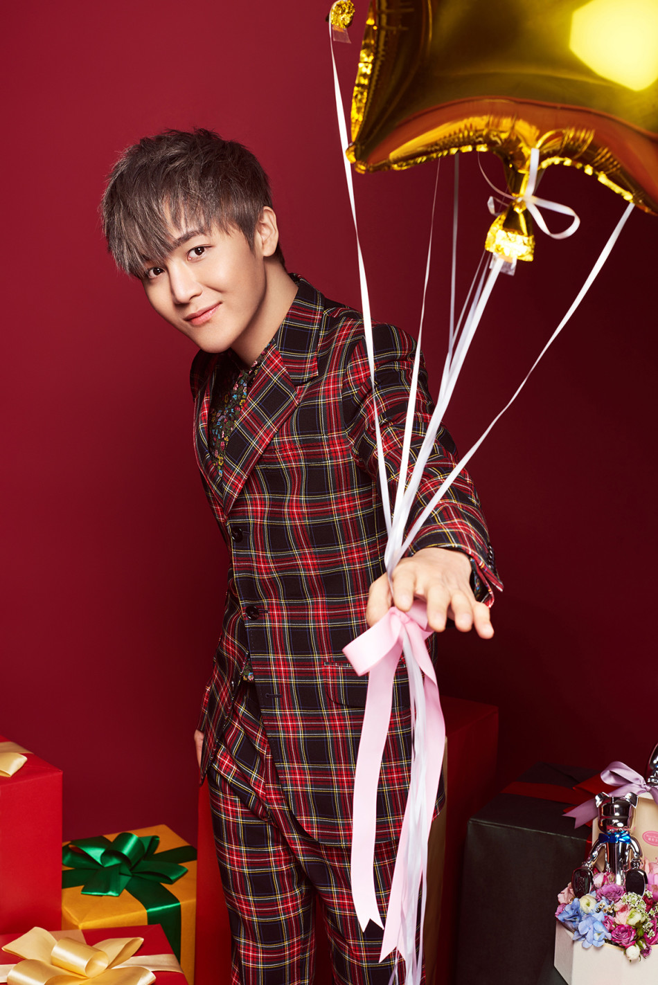 组图:李炜圣诞童趣写真曝光 尽显青春活力_高清图集_新浪网