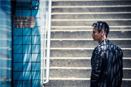 罗仲谦"睫毛杀"