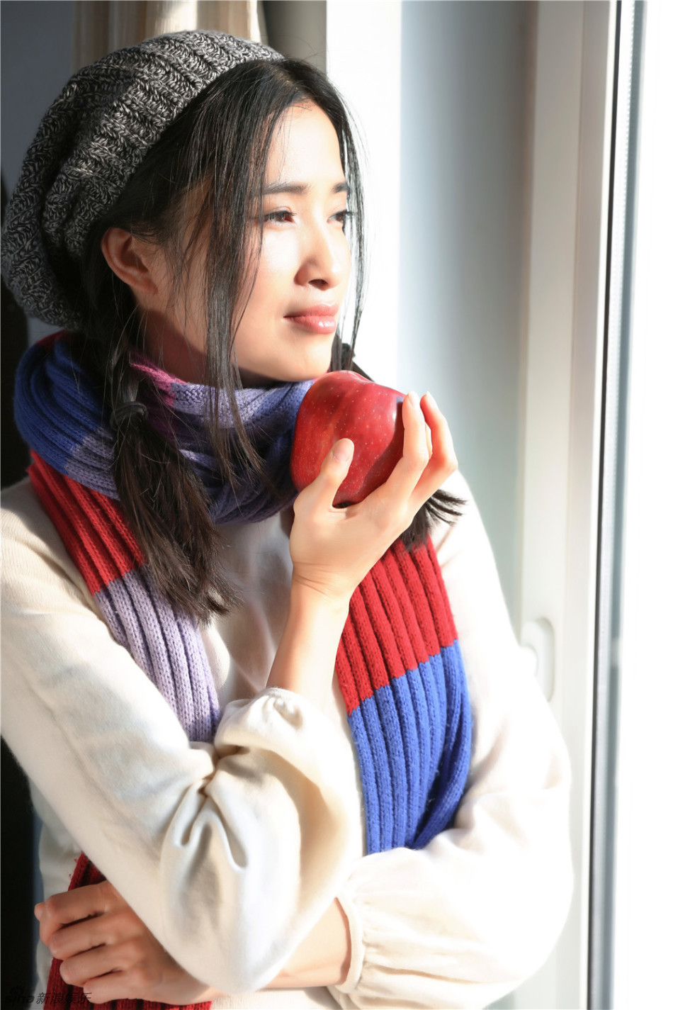 组图:龚蓓苾冬日温暖写真曝光 阳光笑容显温婉_高清图集_新浪网