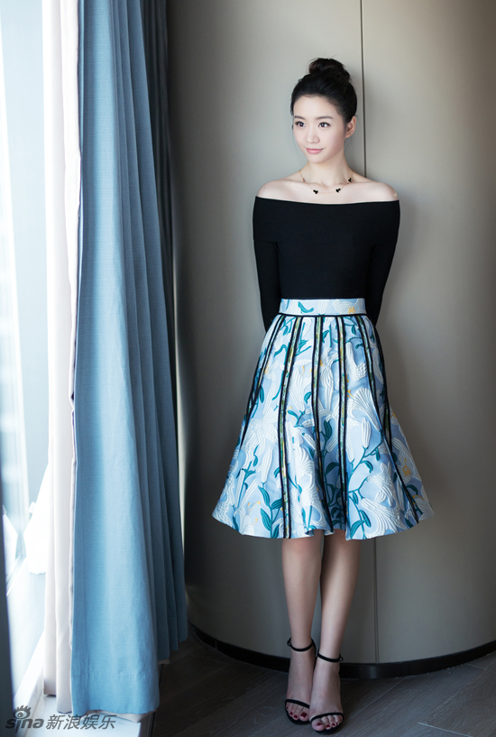 新浪娱乐讯 近日,《锦绣未央》里的"小吃货"彭豆豆曝光了一组大片,扎